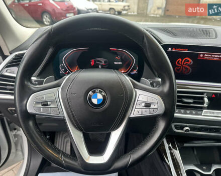 Белый БМВ X7, объемом двигателя 3 л и пробегом 154 тыс. км за 48999 $, фото 119 на Automoto.ua