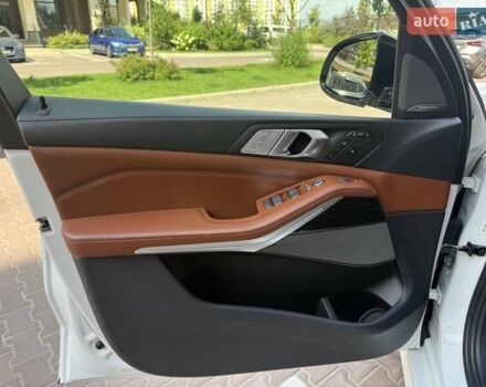 Белый БМВ X7, объемом двигателя 2.99 л и пробегом 183 тыс. км за 62400 $, фото 15 на Automoto.ua