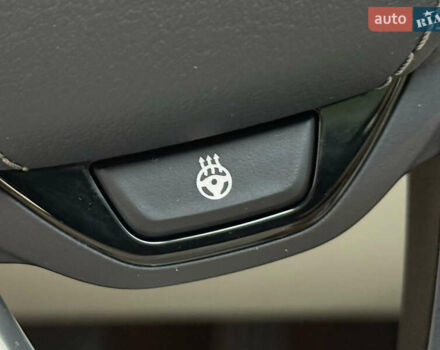 Белый БМВ X7, объемом двигателя 2.99 л и пробегом 83 тыс. км за 83000 $, фото 78 на Automoto.ua