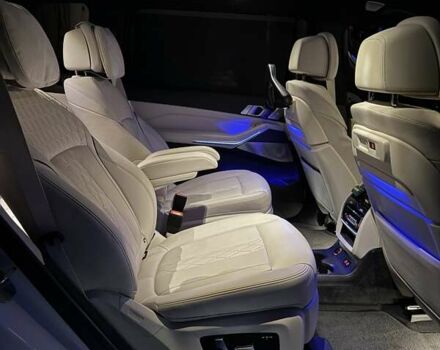 Белый БМВ X7, объемом двигателя 4.39 л и пробегом 41 тыс. км за 85500 $, фото 30 на Automoto.ua