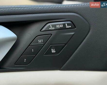 Белый БМВ X7, объемом двигателя 2.99 л и пробегом 83 тыс. км за 83000 $, фото 63 на Automoto.ua