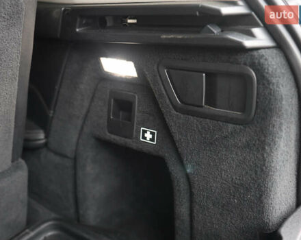 Белый БМВ X7, объемом двигателя 2.99 л и пробегом 141 тыс. км за 61000 $, фото 20 на Automoto.ua