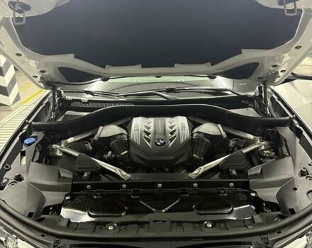 Белый БМВ X7, объемом двигателя 4.39 л и пробегом 41 тыс. км за 85500 $, фото 63 на Automoto.ua