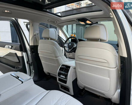 Белый БМВ X7, объемом двигателя 2.99 л и пробегом 83 тыс. км за 83000 $, фото 51 на Automoto.ua