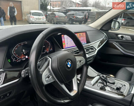 Белый БМВ X7, объемом двигателя 3 л и пробегом 154 тыс. км за 48999 $, фото 117 на Automoto.ua