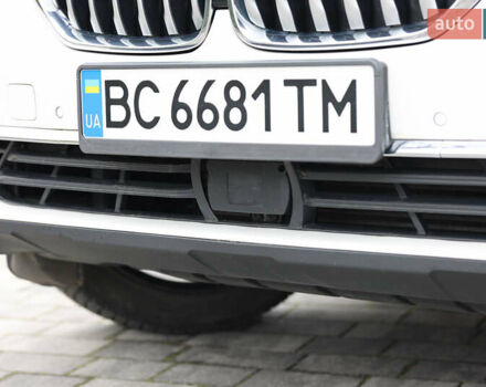 Белый БМВ X7, объемом двигателя 2.99 л и пробегом 141 тыс. км за 61000 $, фото 6 на Automoto.ua