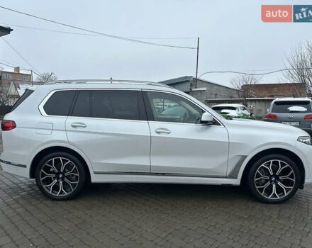 Белый БМВ X7, объемом двигателя 3 л и пробегом 154 тыс. км за 48999 $, фото 65 на Automoto.ua