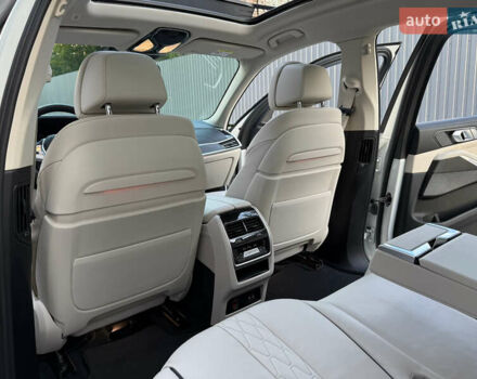 Белый БМВ X7, объемом двигателя 2.99 л и пробегом 83 тыс. км за 83000 $, фото 52 на Automoto.ua