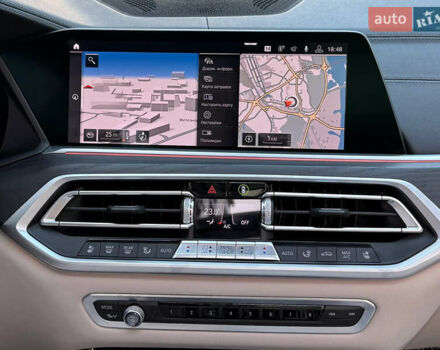 Белый БМВ X7, объемом двигателя 2.99 л и пробегом 83 тыс. км за 83000 $, фото 72 на Automoto.ua