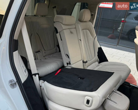 Белый БМВ X7, объемом двигателя 2.99 л и пробегом 83 тыс. км за 83000 $, фото 57 на Automoto.ua
