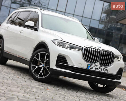 Белый БМВ X7, объемом двигателя 2.99 л и пробегом 141 тыс. км за 61000 $, фото 1 на Automoto.ua