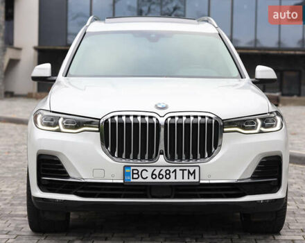 Белый БМВ X7, объемом двигателя 2.99 л и пробегом 141 тыс. км за 61000 $, фото 2 на Automoto.ua