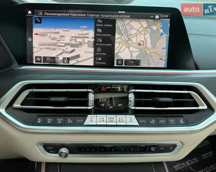 Белый БМВ X7, объемом двигателя 2.99 л и пробегом 83 тыс. км за 86000 $, фото 75 на Automoto.ua