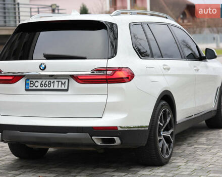 Белый БМВ X7, объемом двигателя 2.99 л и пробегом 141 тыс. км за 61000 $, фото 13 на Automoto.ua