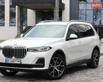 Белый БМВ X7, объемом двигателя 2.99 л и пробегом 141 тыс. км за 61000 $, фото 3 на Automoto.ua