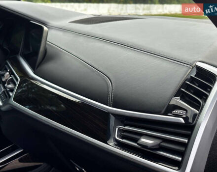 Білий БМВ X7, об'ємом двигуна 4.39 л та пробігом 129 тис. км за 61900 $, фото 24 на Automoto.ua