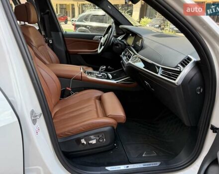 Белый БМВ X7, объемом двигателя 2.99 л и пробегом 183 тыс. км за 62400 $, фото 27 на Automoto.ua