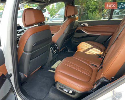 Белый БМВ X7, объемом двигателя 2.99 л и пробегом 127 тыс. км за 75000 $, фото 5 на Automoto.ua