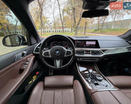 Белый БМВ X7, объемом двигателя 4.39 л и пробегом 130 тыс. км за 66000 $, фото 26 на Automoto.ua