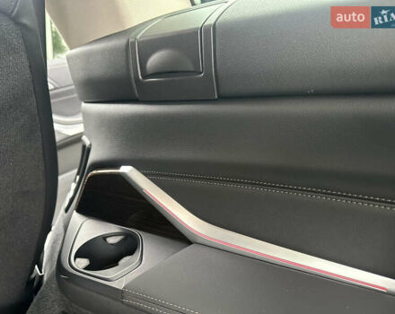 Белый БМВ X7, объемом двигателя 3 л и пробегом 154 тыс. км за 48999 $, фото 90 на Automoto.ua