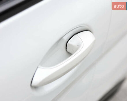 Белый БМВ X7, объемом двигателя 2.99 л и пробегом 141 тыс. км за 61000 $, фото 10 на Automoto.ua