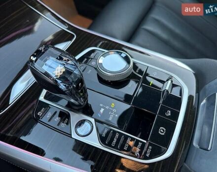 Белый БМВ X7, объемом двигателя 4.39 л и пробегом 126 тыс. км за 58500 $, фото 13 на Automoto.ua