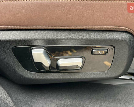 Білий БМВ X7, об'ємом двигуна 3 л та пробігом 83 тис. км за 87777 $, фото 35 на Automoto.ua