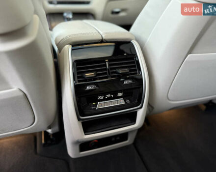 Белый БМВ X7, объемом двигателя 4.39 л и пробегом 58 тыс. км за 78999 $, фото 76 на Automoto.ua