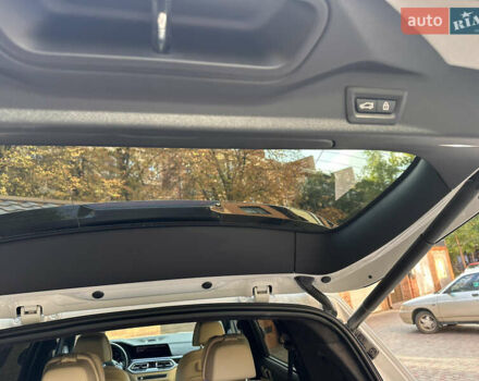 Белый БМВ X7, объемом двигателя 3 л и пробегом 17 тыс. км за 74500 $, фото 26 на Automoto.ua