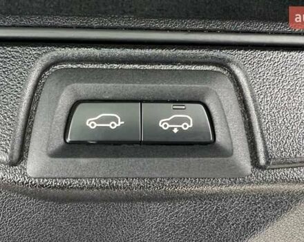 Белый БМВ X7, объемом двигателя 3 л и пробегом 82 тыс. км за 88888 $, фото 27 на Automoto.ua