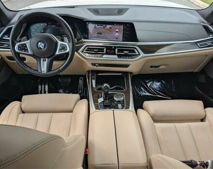 Белый БМВ X7, объемом двигателя 4.4 л и пробегом 22 тыс. км за 35000 $, фото 9 на Automoto.ua