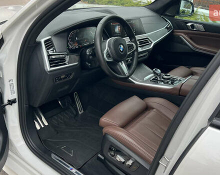 Білий БМВ X7, об'ємом двигуна 3 л та пробігом 83 тис. км за 87777 $, фото 27 на Automoto.ua