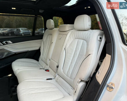 Белый БМВ X7, объемом двигателя 4.39 л и пробегом 58 тыс. км за 78999 $, фото 75 на Automoto.ua