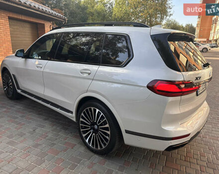 Белый БМВ X7, объемом двигателя 3 л и пробегом 17 тыс. км за 74500 $, фото 2 на Automoto.ua