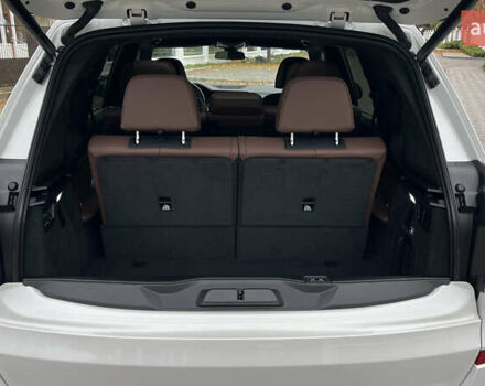 Белый БМВ X7, объемом двигателя 3 л и пробегом 82 тыс. км за 88888 $, фото 23 на Automoto.ua