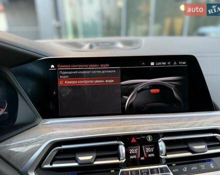 Белый БМВ X7, объемом двигателя 4.39 л и пробегом 58 тыс. км за 78999 $, фото 53 на Automoto.ua