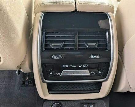 Белый БМВ X7, объемом двигателя 4.4 л и пробегом 22 тыс. км за 35000 $, фото 12 на Automoto.ua
