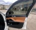 Белый БМВ X7, объемом двигателя 3 л и пробегом 39 тыс. км за 76000 $, фото 39 на Automoto.ua