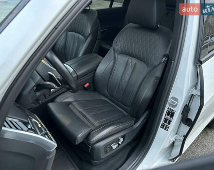 Белый БМВ X7, объемом двигателя 2.99 л и пробегом 49 тыс. км за 99900 $, фото 21 на Automoto.ua