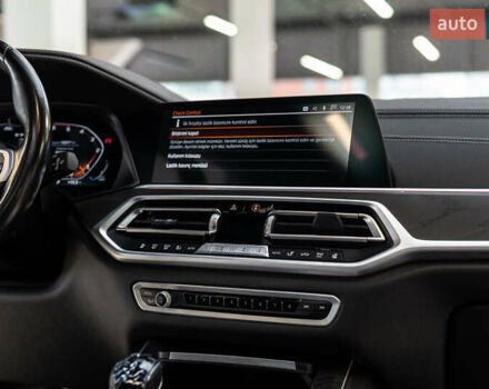 Белый БМВ X7, объемом двигателя 2.99 л и пробегом 101 тыс. км за 96676 $, фото 37 на Automoto.ua