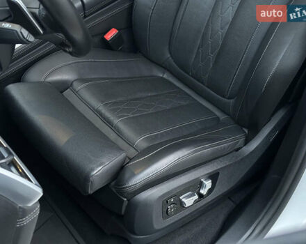 Белый БМВ X7, объемом двигателя 2.99 л и пробегом 49 тыс. км за 99900 $, фото 22 на Automoto.ua