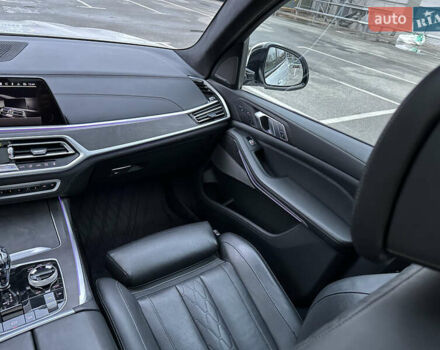 Белый БМВ X7, объемом двигателя 2.99 л и пробегом 49 тыс. км за 99900 $, фото 16 на Automoto.ua