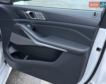 Белый БМВ X7, объемом двигателя 2.99 л и пробегом 49 тыс. км за 99900 $, фото 43 на Automoto.ua