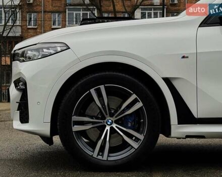 Белый БМВ X7, объемом двигателя 2.99 л и пробегом 120 тыс. км за 77999 $, фото 15 на Automoto.ua