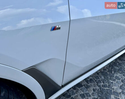 Белый БМВ X7, объемом двигателя 4.39 л и пробегом 19 тыс. км за 109999 $, фото 4 на Automoto.ua