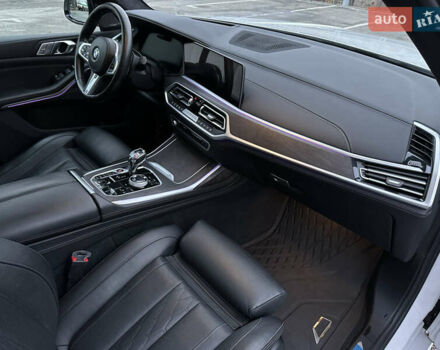 Белый БМВ X7, объемом двигателя 2.99 л и пробегом 49 тыс. км за 99900 $, фото 47 на Automoto.ua