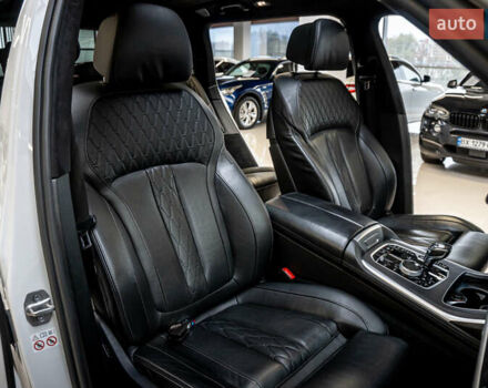 Белый БМВ X7, объемом двигателя 2.99 л и пробегом 101 тыс. км за 96676 $, фото 53 на Automoto.ua