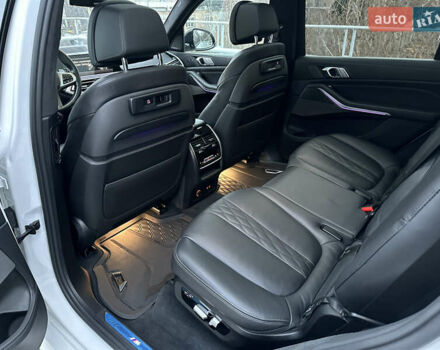 Белый БМВ X7, объемом двигателя 2.99 л и пробегом 49 тыс. км за 99900 $, фото 60 на Automoto.ua