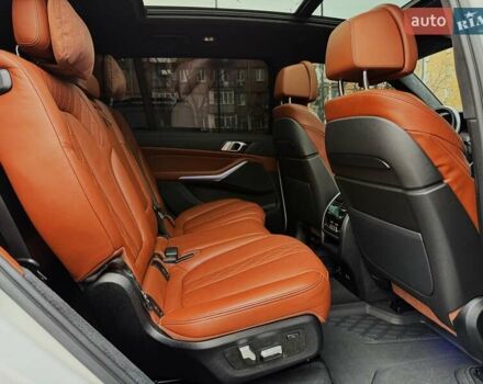 Белый БМВ X7, объемом двигателя 2.99 л и пробегом 120 тыс. км за 77999 $, фото 35 на Automoto.ua