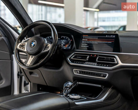 Белый БМВ X7, объемом двигателя 2.99 л и пробегом 101 тыс. км за 96676 $, фото 34 на Automoto.ua